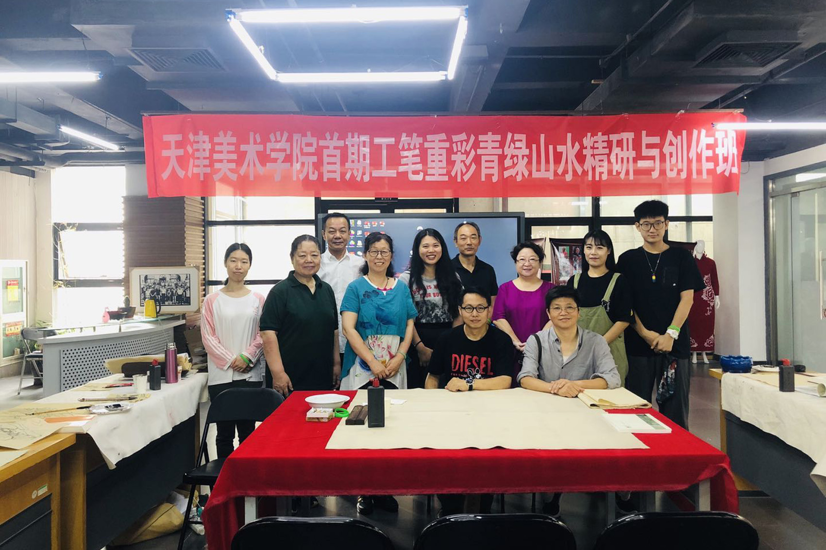 一次有益的工笔重彩青绿山水专业教学-专访天津美院李旭飞