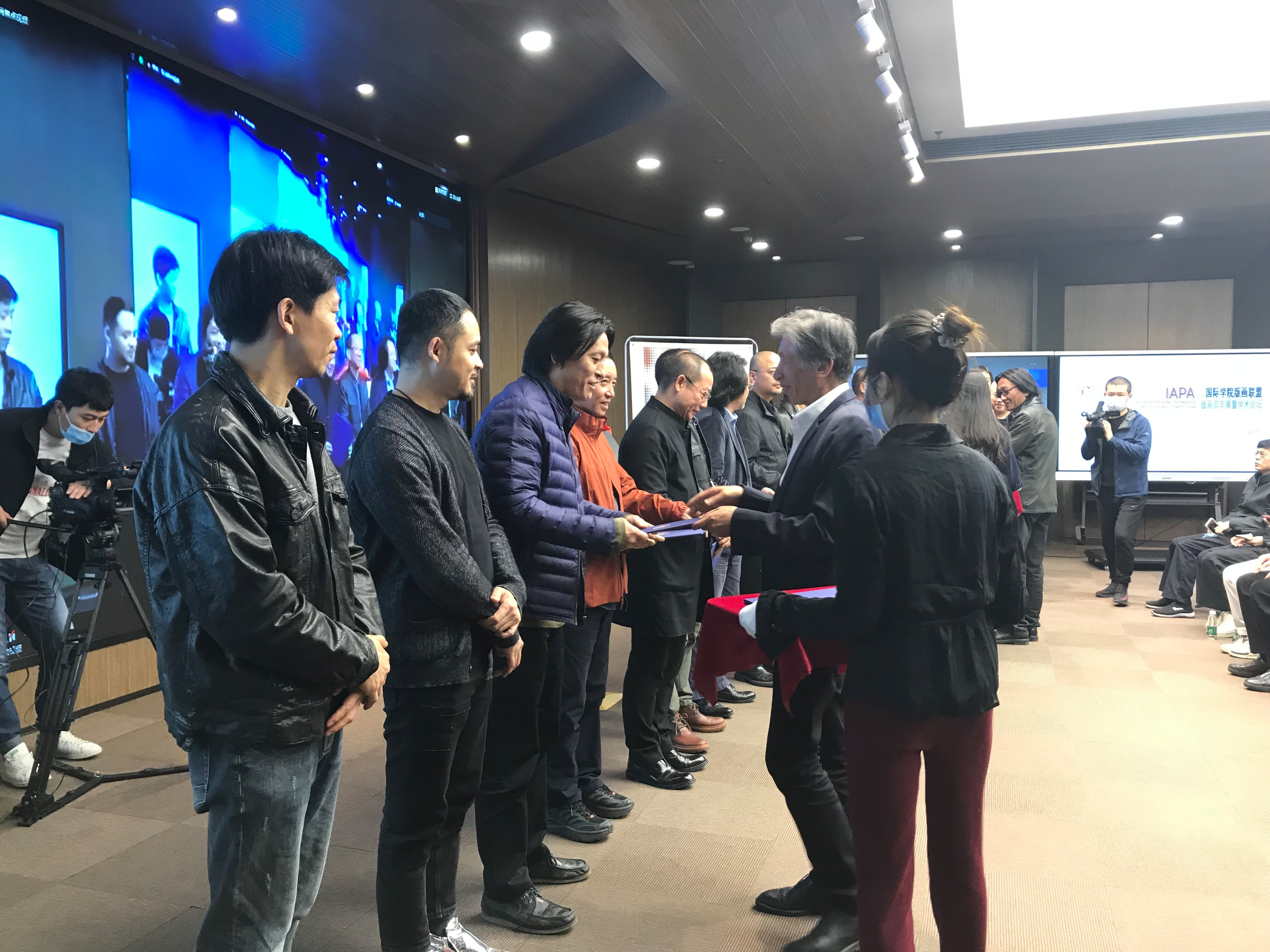 国际版画界迎来两大学术盛事发布