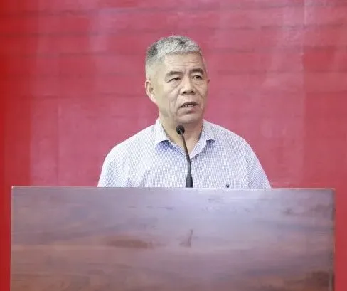 常州花开童画创始人许志贤老师△邯郸苏园艺术创始人苏文宁老师△湖北